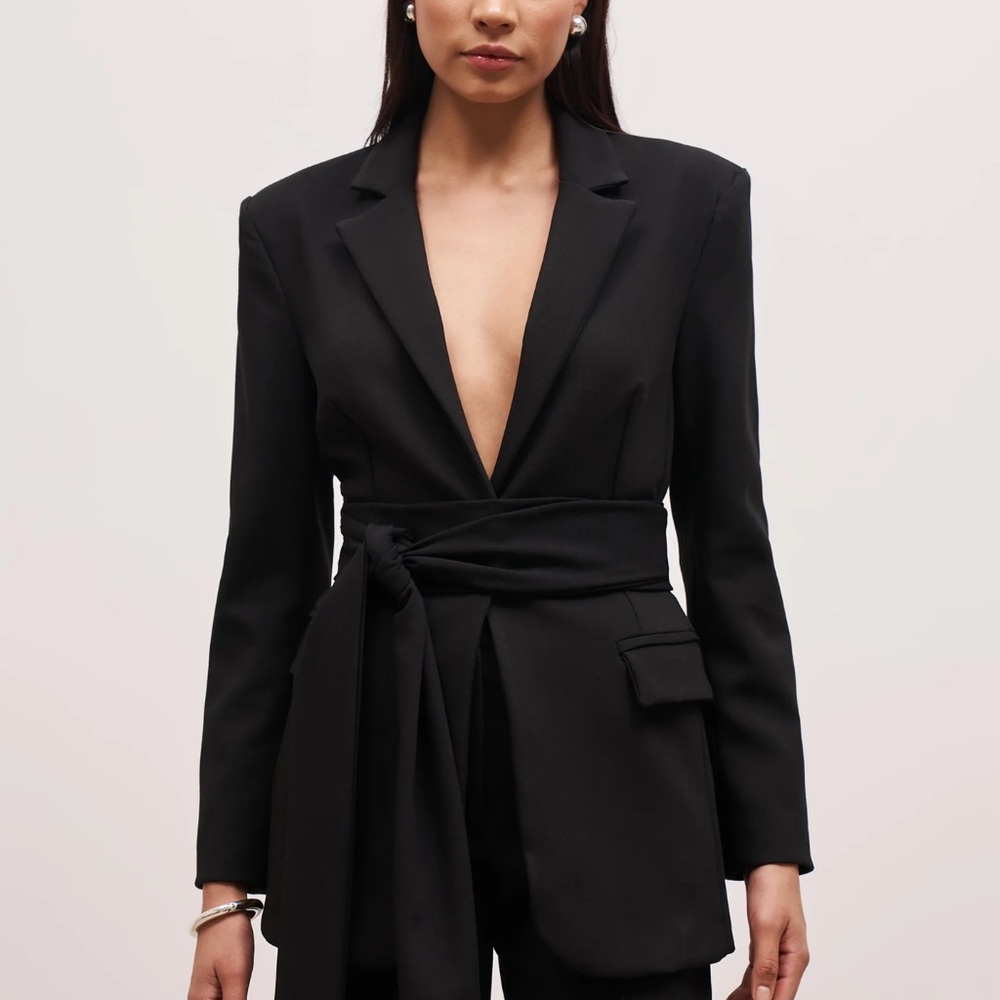 Elegant Black Women's Blazer